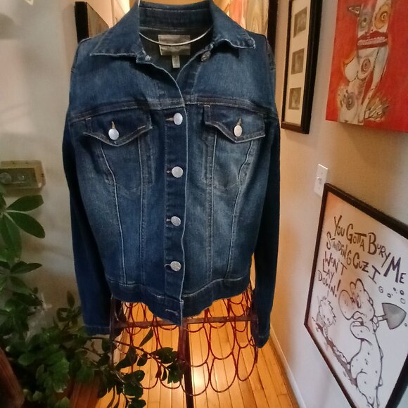 Artistic Stenciled Back Denim Jacket! - Picture 3 of 4